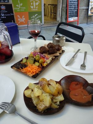 Falafel plate with Sangria at Perejil in Barcelona