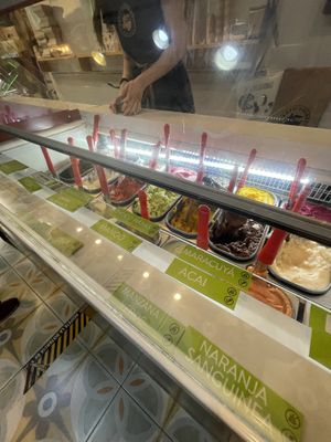 Sabores vegnos at Gelati Gelati in Bilbao