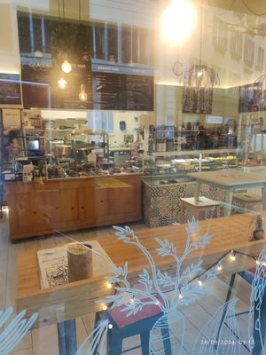  at Racines in Lausanne