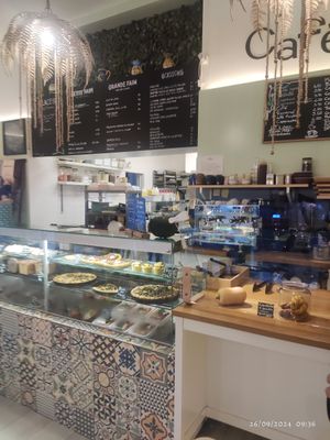  at Racines in Lausanne