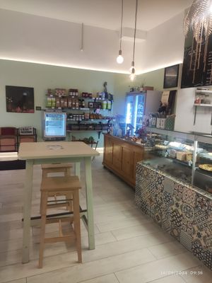  at Racines in Lausanne