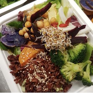 Fresh meal midday  at Racines in Lausanne