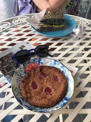 Lentils focaccia and raspberry 🍪 
PERFECT as usual ! at Racines in Lausanne
