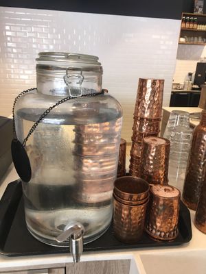 Eau cuivrée à disposition  at Copper Branch in Nice