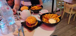 Lunch at Copper Branch in Nice