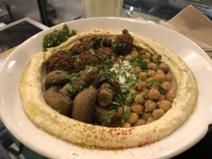 I had the Complete Bowl and it was absolutely delicious! The hummus was one of the best I ever had in a restaurant, falafels were on point too! Will definitely go there again! at HummusBar Lisboa in Lisbon