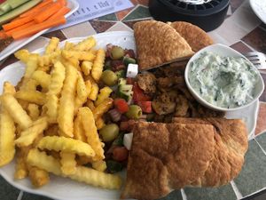 Gyros plate at Magora in Vac