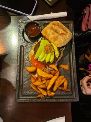 Beyond Burger at Maschu Maschu in Vienna