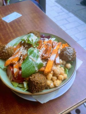  at Maschu Maschu in Vienna