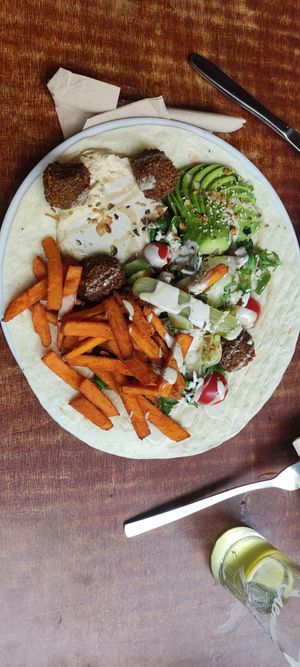 Vegan wild falafel at Maschu Maschu in Vienna