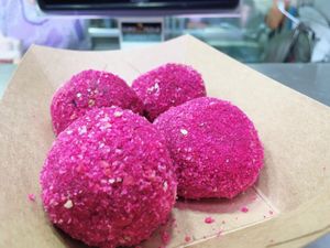 Albondigas veganas at ArteSano Vegano in Valencia