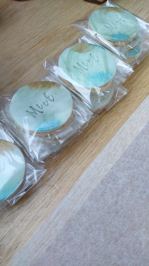 Geboortekoekjes at Magpies  in Bruges