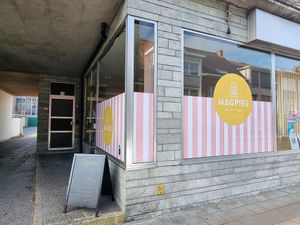 Front at Magpies  in Bruges