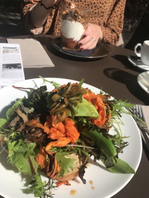 Amazing food. Super fresh, a lot of vegan options. I would return everytime! ☀️ at Bertmans - Karel Doormanstraat in Rotterdam