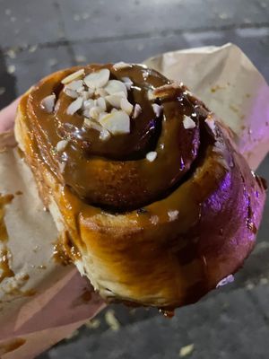 Rol de dulce de leche  at Gracias Madre in Mexico City