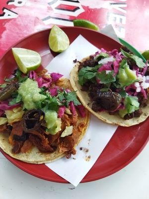 Tacos de pastor y suadero #Veganuary at Gracias Madre in Mexico City