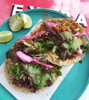 Pastor y suadero at Gracias Madre in Mexico City