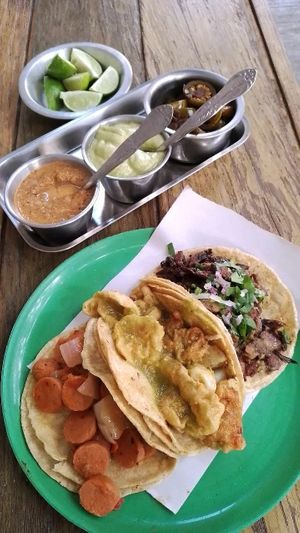 🌮 salchicha a la mexicana, chicharrón en salsa verde, tripa at Gracias Madre in Mexico City