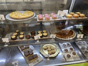 Postres veganos at Drift Bar in Santa Teresa