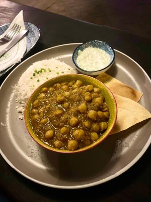 Chana masala at Drift Bar in Santa Teresa