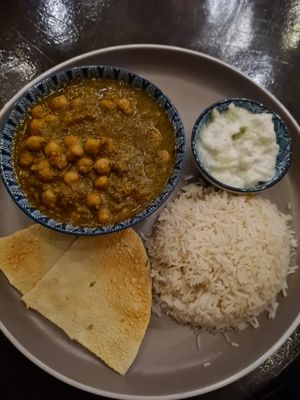 Chana Masala at Drift Bar in Santa Teresa