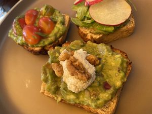 Desayuno de Tostadas de aguacate  at Drift Bar in Santa Teresa