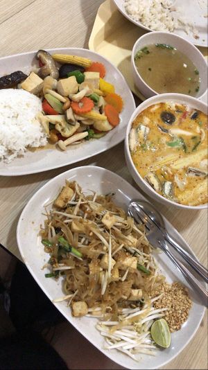 Cashew  Stir Fry | Red Curry | Pad Thai w/o Eggs at Good Taste Vegetarian - MBK in Bangkok