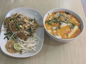 Pad Thai & red curry  at Good Taste Vegetarian - MBK in Bangkok