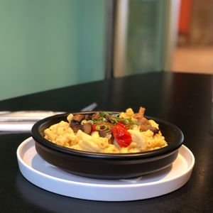 vegan mac 'n cheese at Sanba in Antwerpen