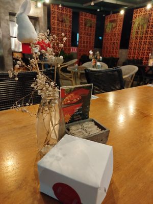 Ovo com calda de maracujá e frutas vermelhas at Casa de Nara in Joao Pessoa