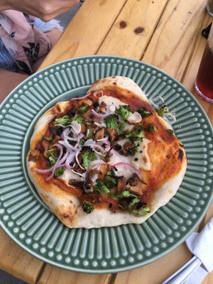 pizza de brócolis e shitake  at Casa de Nara in Joao Pessoa