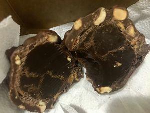 Bombom de avelã  at Casa de Nara in Joao Pessoa