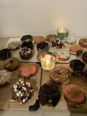 Pour la fête à mon mari : une trentaine de beignes ! at Beiko in Quebec