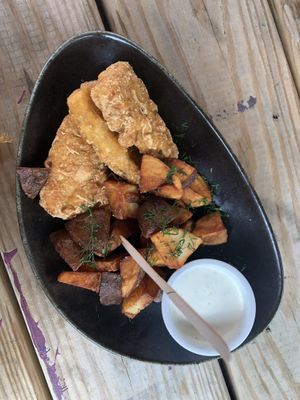 Fish and chips  at sPACYcLOUd Lounge in Washington