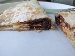 Banana and chocolate roti at Matey Hut in Ella