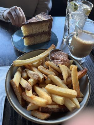 yum  at Victoria Bar in Portland