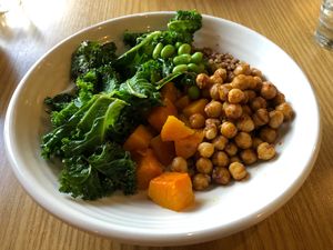 Vegan Nourish Bowl at Alpine Lodge in Saint Arnaud