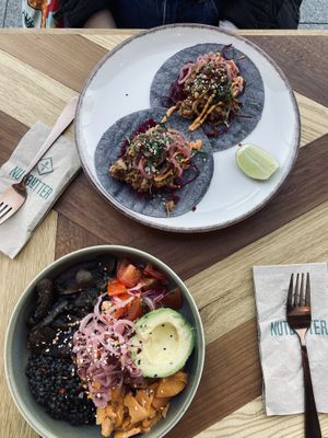 jackfruit carnitas and mexican bowl ❤️ at Nutbutter in Dublin