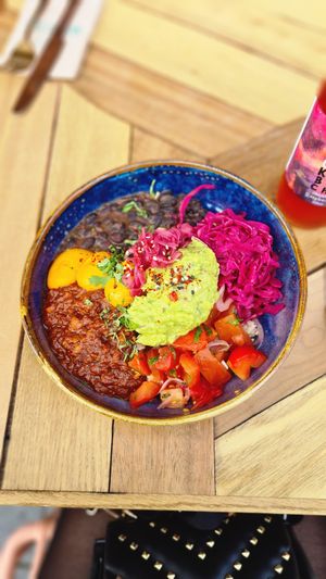 Mucho vegano bowl at Nutbutter in Dublin