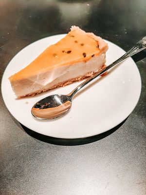 passionfruit cheesecake at Tibits in Basel