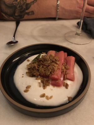 rabarber custard crumble  at Camion in Antwerpen