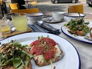 2x lunch menu, ginger tea & matcha latte  at Camion in Antwerpen