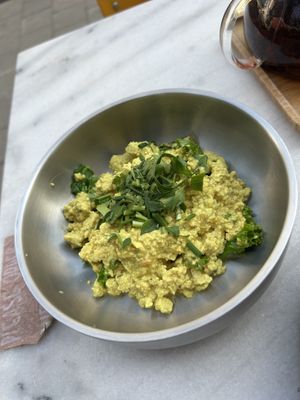 
extra scrambled tofu 5€
  at Camion in Antwerpen