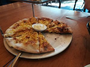 Cheesy Garlic Bread (vegan) at Fat Badgers Pizza Bar in Queenstown