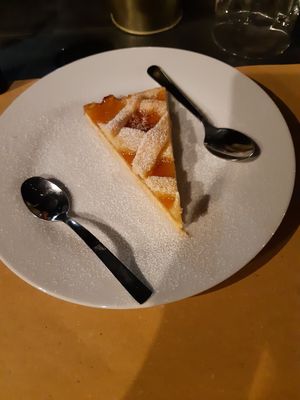 Vegan pie at Pizzeria Frontoni in Rome