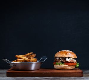 paris cheese meatless burger at Friendship Concept in Pai