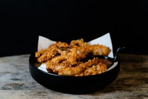 vegan chicken to share at Friendship Concept in Pai