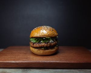 farmer burger  at Friendship Concept in Pai