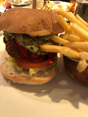 Vegan burger at LHR - Oriel Grand Brasserie - T3 in West London