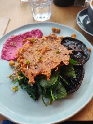 Vegan breakfast at Halo in Queenstown